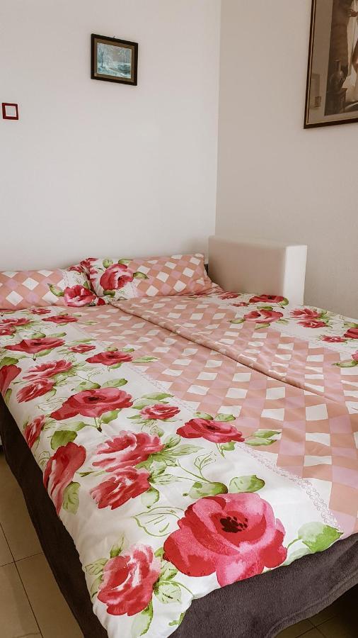 Ferienwohnung Angelina มาร์คดอร์ฟ ภายนอก รูปภาพ